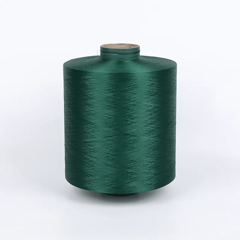 Proč si vyšívací hedvábná nit získává na popularitě mezi moderními řemeslníky